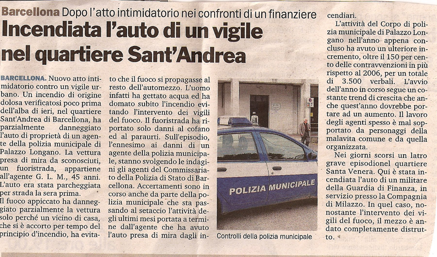 Incendiata l'auto di un vigile nel quartiere di Sant'Andrea