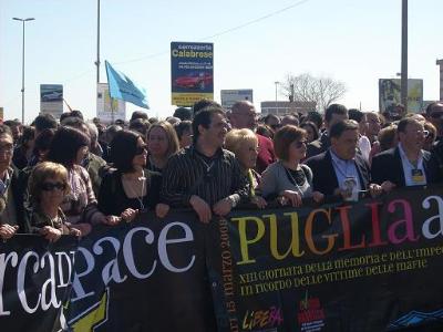 In centomila in marcia per la Memoria