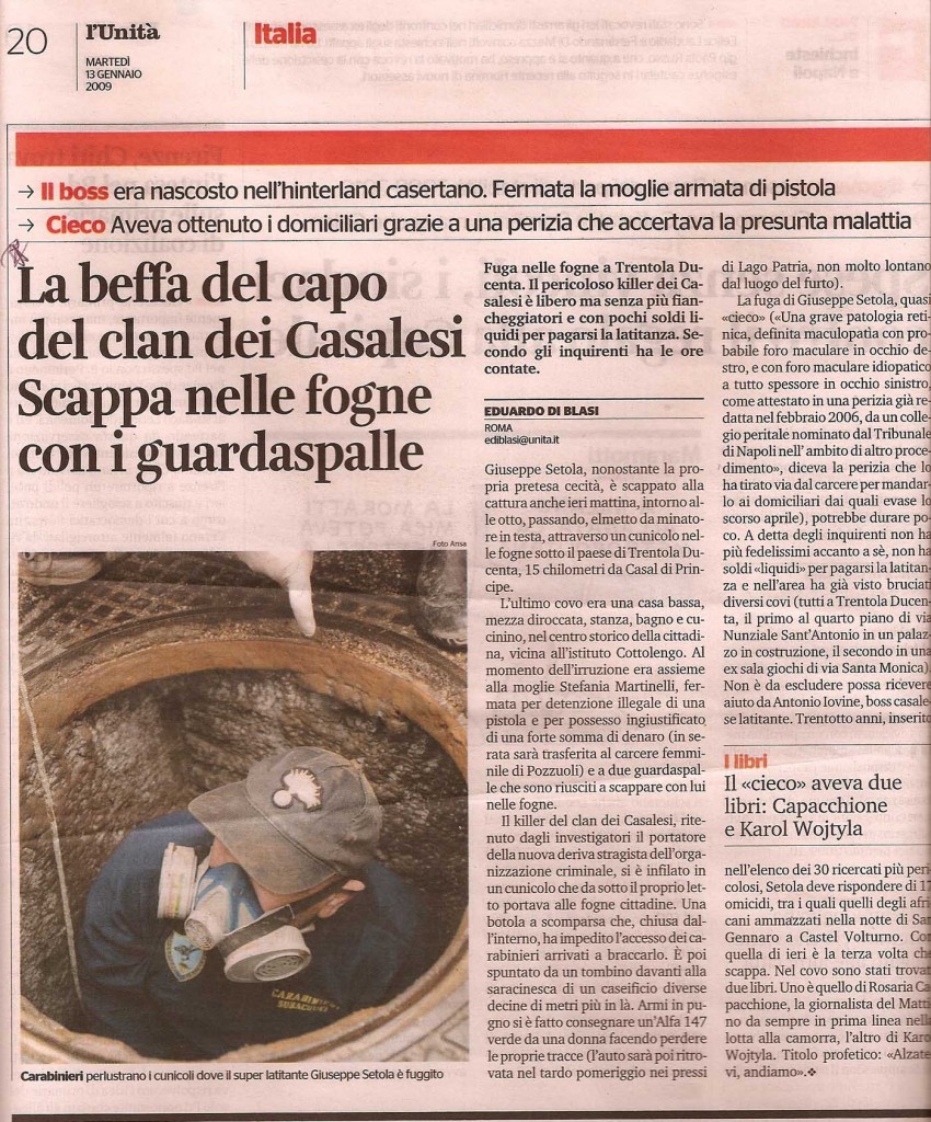 La beffa del capo dei Casalesi Scappa nelle fogne con i guardaspalle