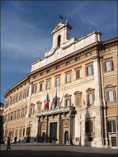 Don Palmese: Peppino Diana simbolo anticamorraIndignarsi per una memoria infangata