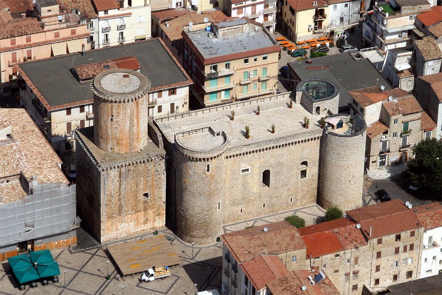 Fondi