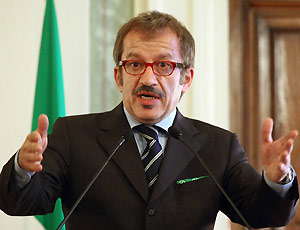 Il ministro Maroni