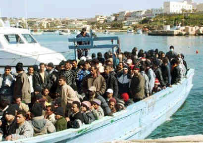 Sbarchi di clandestini a Crotone