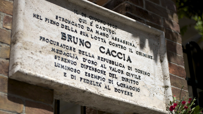08f lapide bruno caccia02