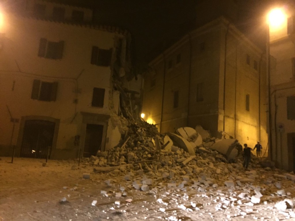 Crollo camerino terremoto26 ottobre