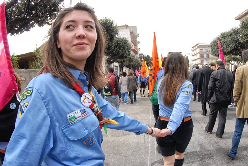 Locri mani