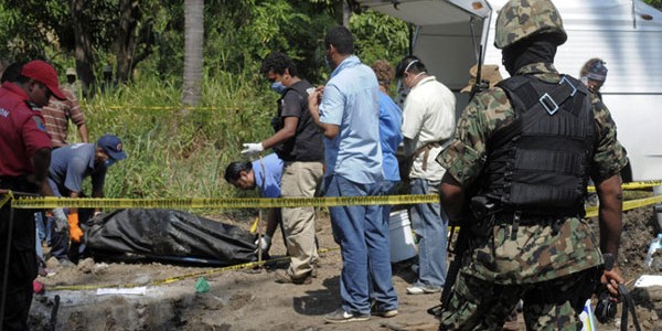 Scontri narcos messico morti 600x300