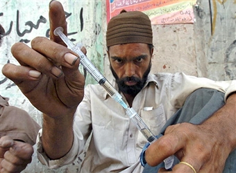 Il Pakistan nelle mani dei baroni della droga e dei gruppi tribali