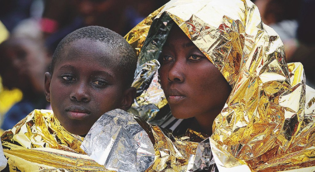 Operazione di salvataggio di 433 migranti al largo della costa libica