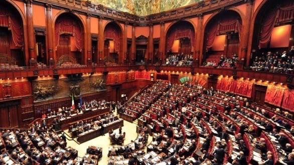 Una politica senza basi costituzionali