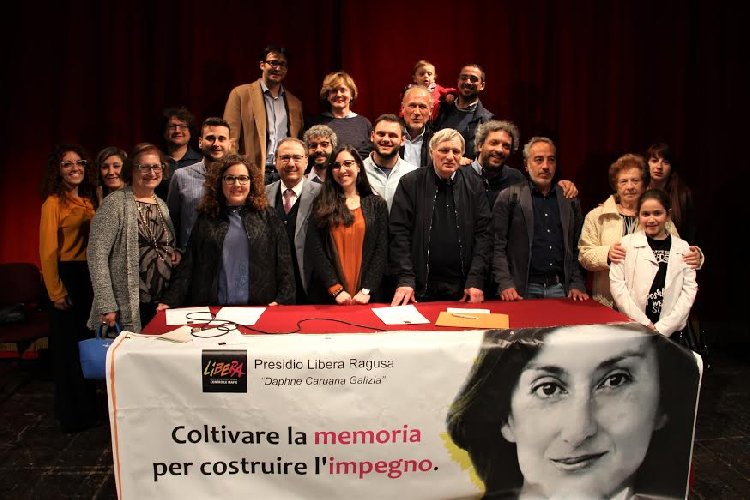 Libera di ragusa intitolato a daphne caruana galizia