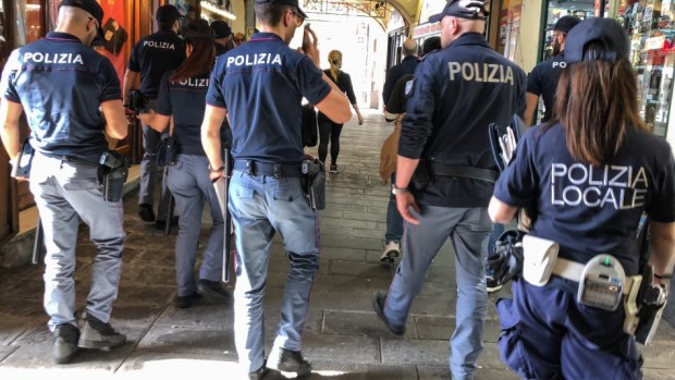 Polizia di stato polizia locale