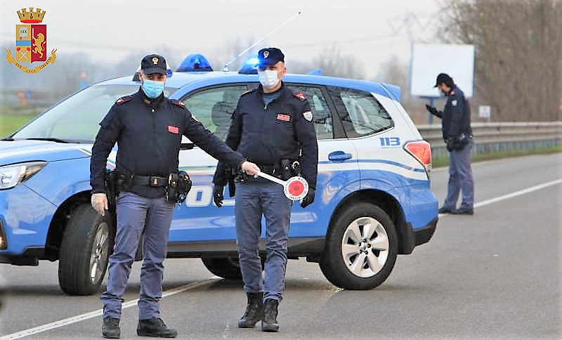 Polizia controlli covid