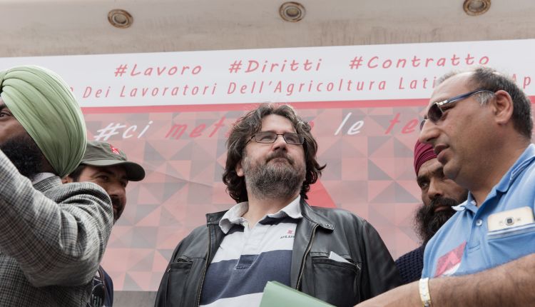 Caporalato braccianti sikh Marco Omizzolo3
