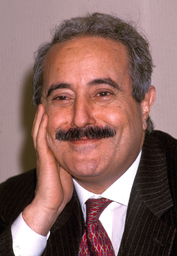 Falcone, la morte di un uomo solo