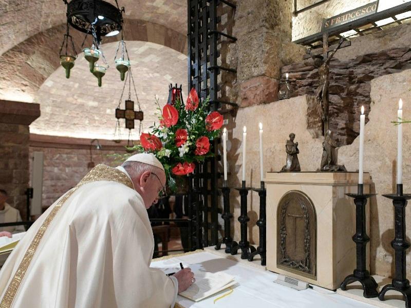 Papafrancesco assisi enciclica