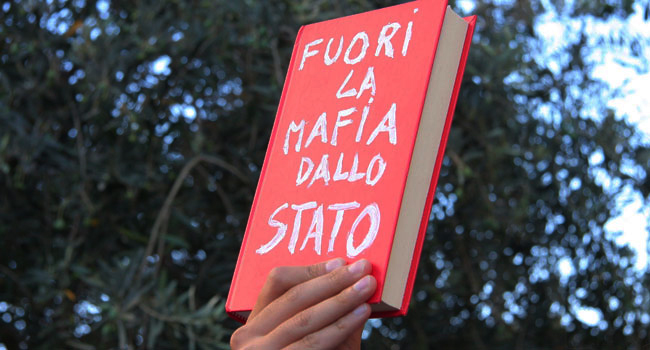 Fuori la mafia dallo stato