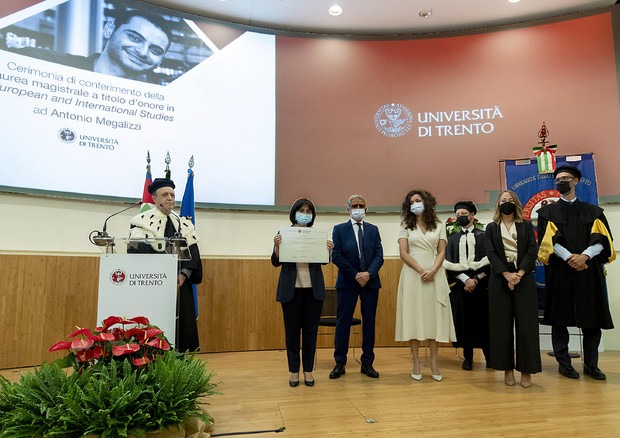 Laurea Megalizzi