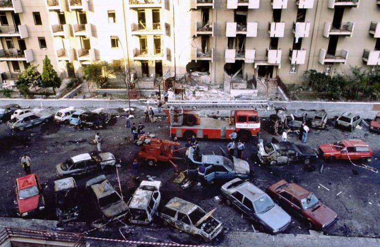 Via d’Amelio, c’è un modo per onorare Borsellino e le altre vittime: capire se la mafia fa ancora parte dello Stato