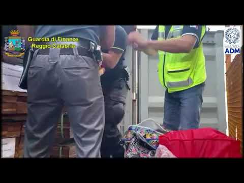 108 chili di cocaina purissima sequestrati nel porto di Gioia Tauro (RC)