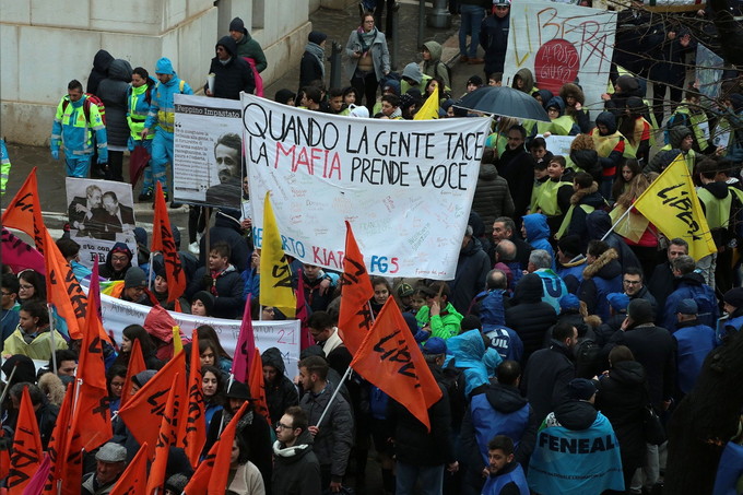 Mafia e manifestazione libera