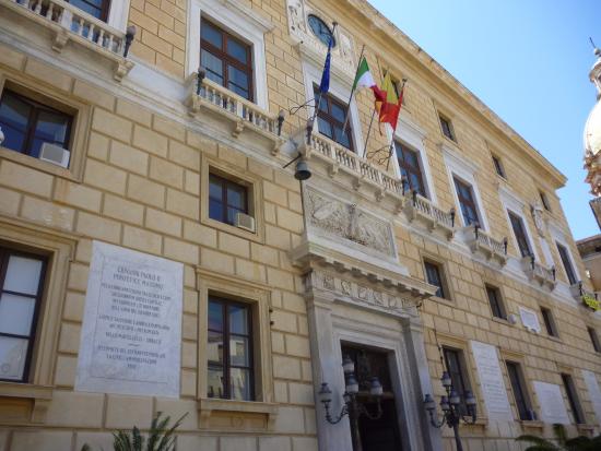 Palermo, arresti per voto scambio. Libera: “Scoperchiato il vaso di Pandora, ferita la democrazia”