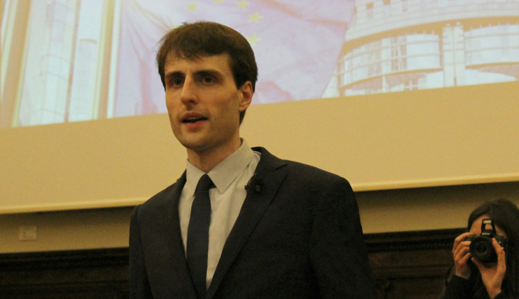 Elia Minari convegno