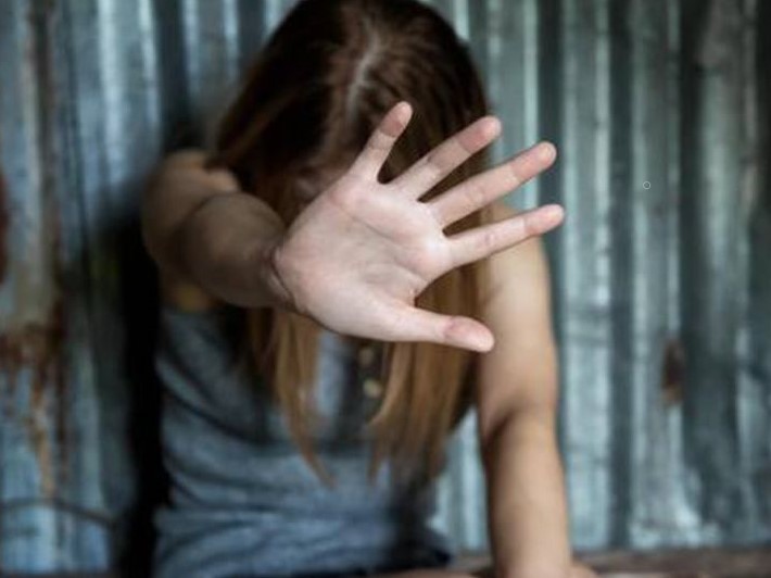 Abuso violenza minorenne