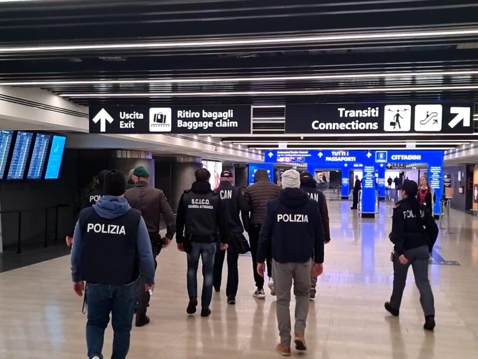 ‘Ndrangheta: estradato il broker della droga Mario Palamara dalla Spagna