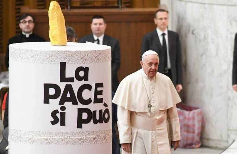Papa Francesco pace2023