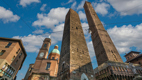 Torre degli asinelli a bologna