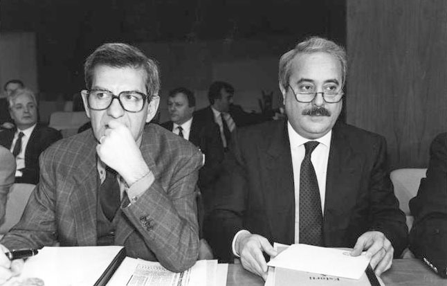 Falcone violante