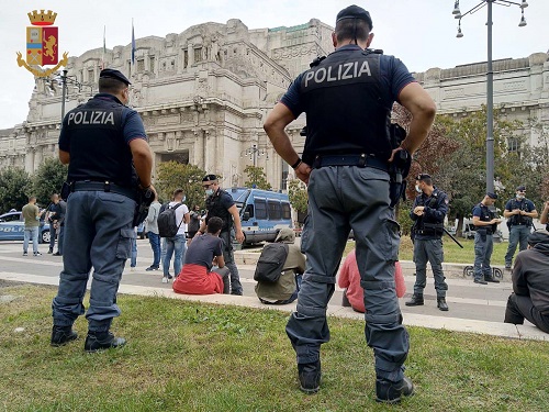 Polizia controlli centrale