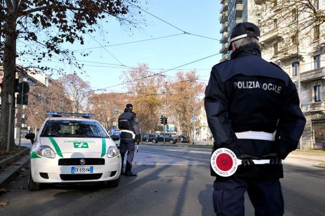 Vigili urbani milano