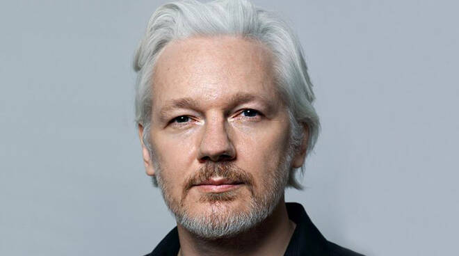 Julian assange 43015.660x368