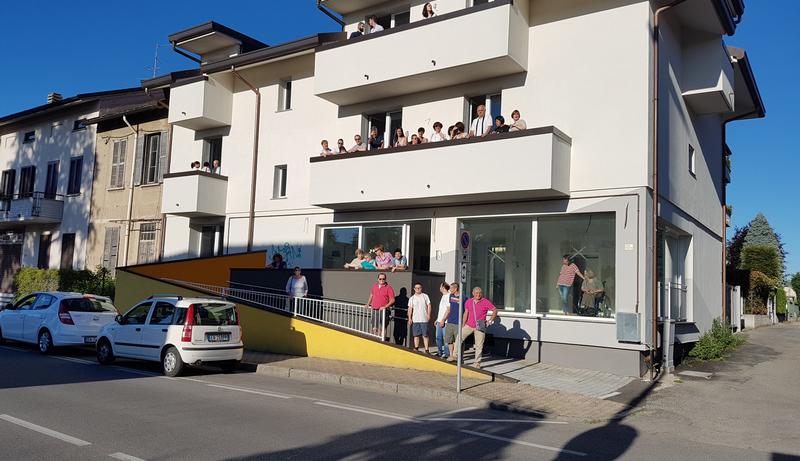Esterno casanostra gruppo copia