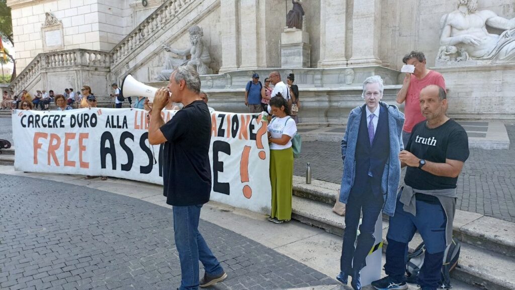 Assange