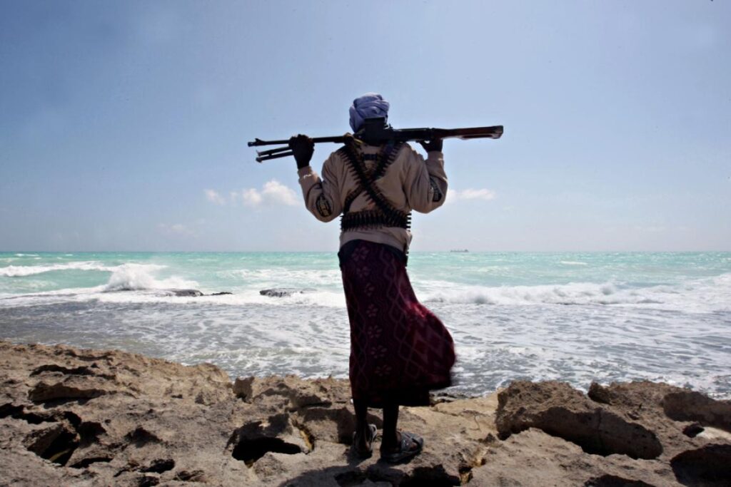 Il caso dei migranti in mare depredati dai trafficanti