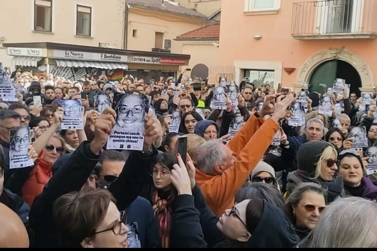 Elisa potenza novembre