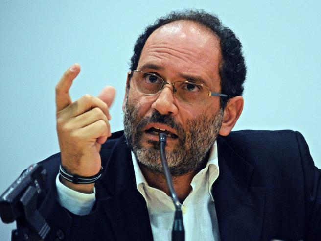 Antonio Ingroia. Ora che è stato assolto, prenderà le pillole per vedere morire i suoi nemici?