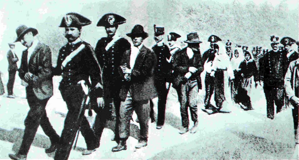 Briganti e Carabinieri