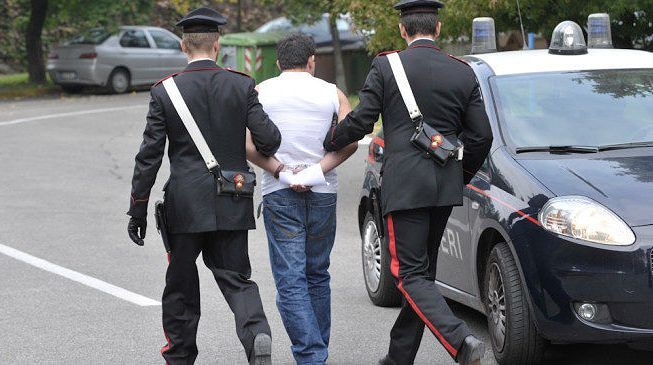 Carabinieri arresto