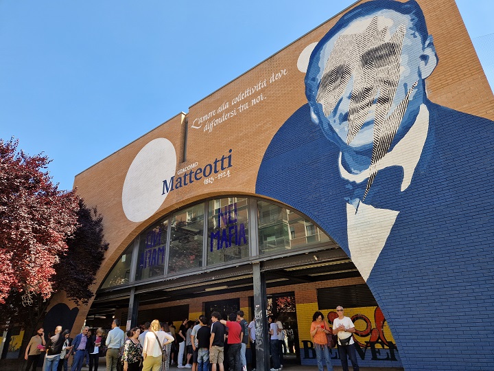 Murale Matteotti sul liceo Copernico di Bologna