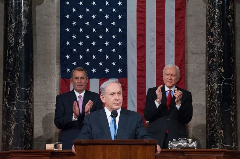 Quegli applausi a Netanyahu