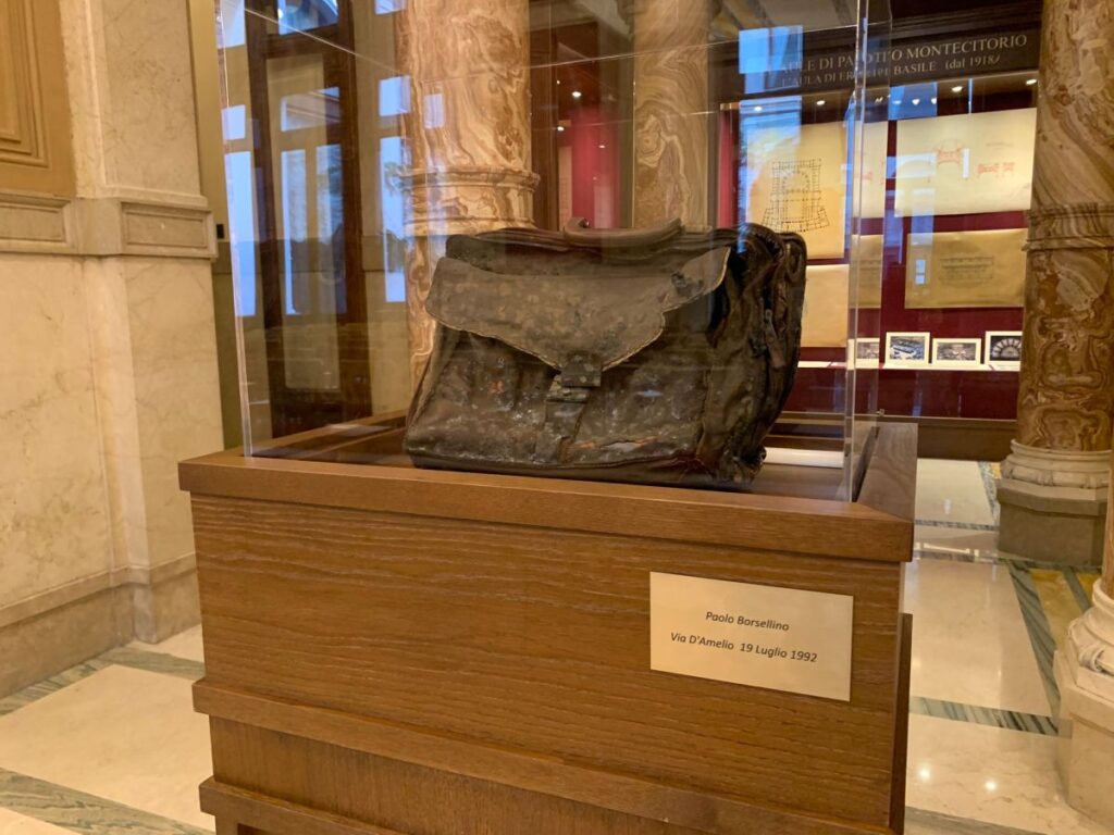 Borsa paolo borsellino camera