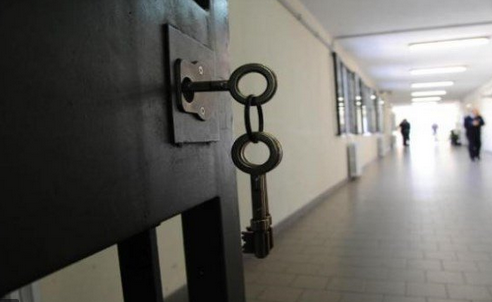 Nuove restrizioni per le attività in carcere