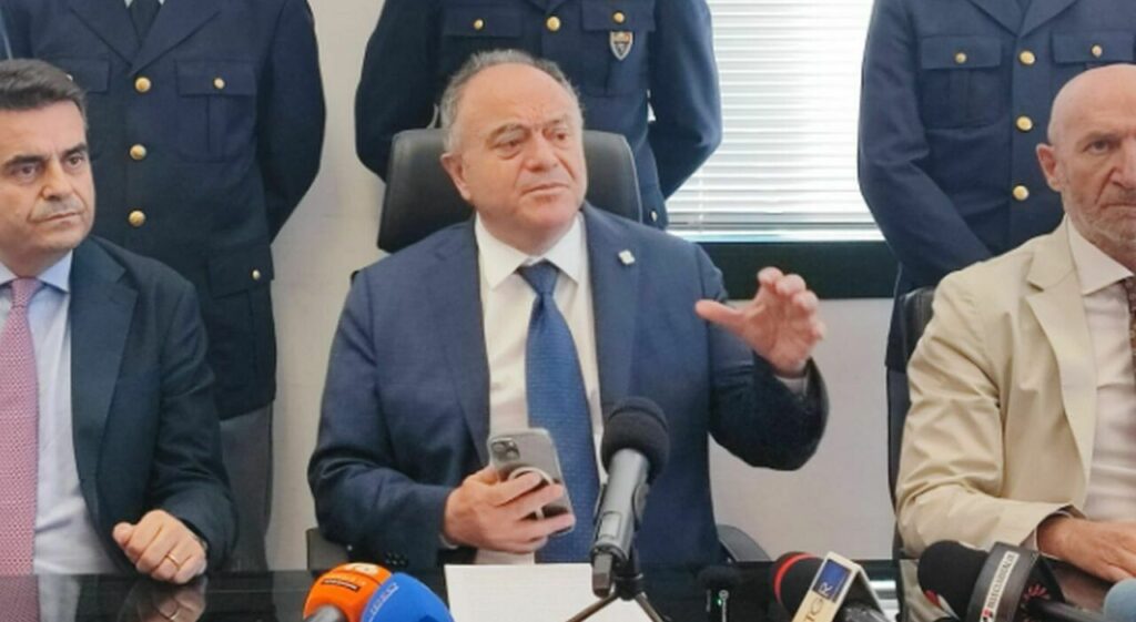 Gratteri conferenza stampa mazzarella