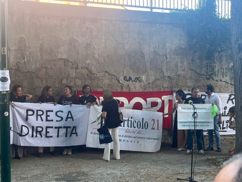 Napoli protesta rai