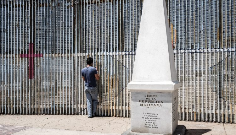 Tijuana migranti narcos