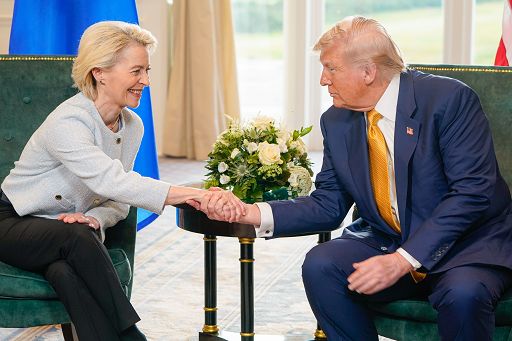 Ue Usa/##Dazi, le due interpretazioni (Usa e Ue) dell'accordo sui dazi